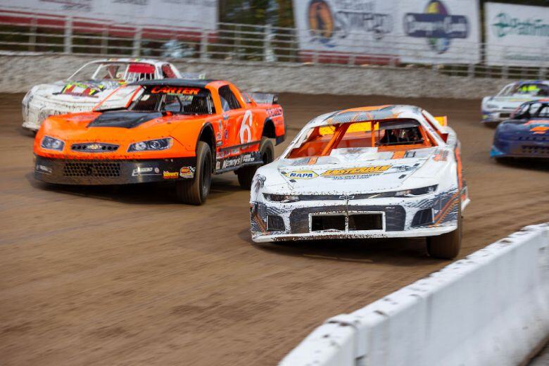 DIRTcar Pro Stocks renter turn 3 at Oswego Speedway during Super DIRTweek